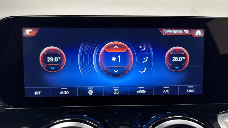 Mercedes-Benz GLB 200 AMG Line Premium 5dr 7G-Tronic Petrol Estate